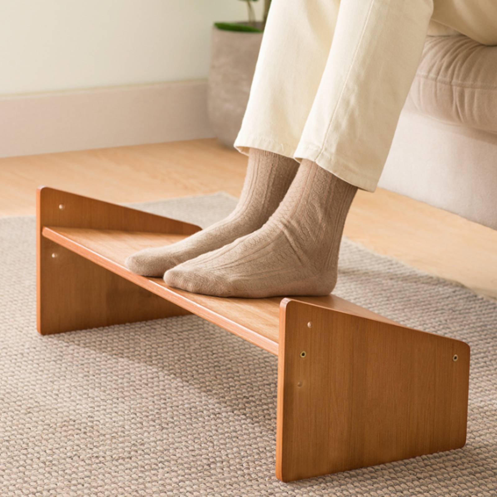 Office Furniture Desk - Sandaran Kaki di Bawah Meja Permukaan